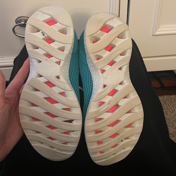 Skechers Teal Sneakers with White Details - Picture 6 of 10